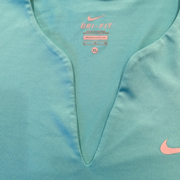 Nike Dry-Fit Green Top - Picture 4 of 4